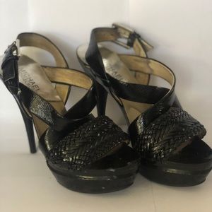 Black Michael Kors platforms heels size 6